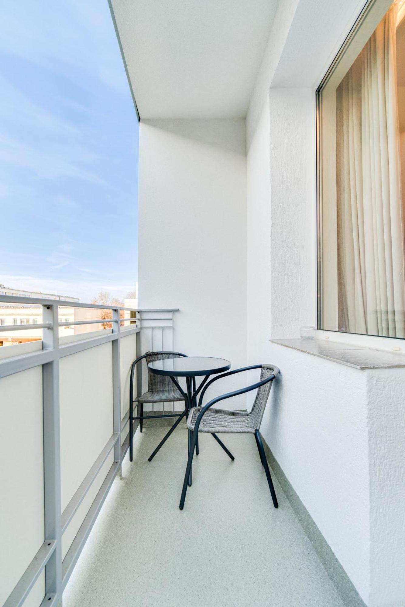 Bright Day Apartment - Self Check-In 24H, 10 Min Market Square Wroclaw Exterior photo